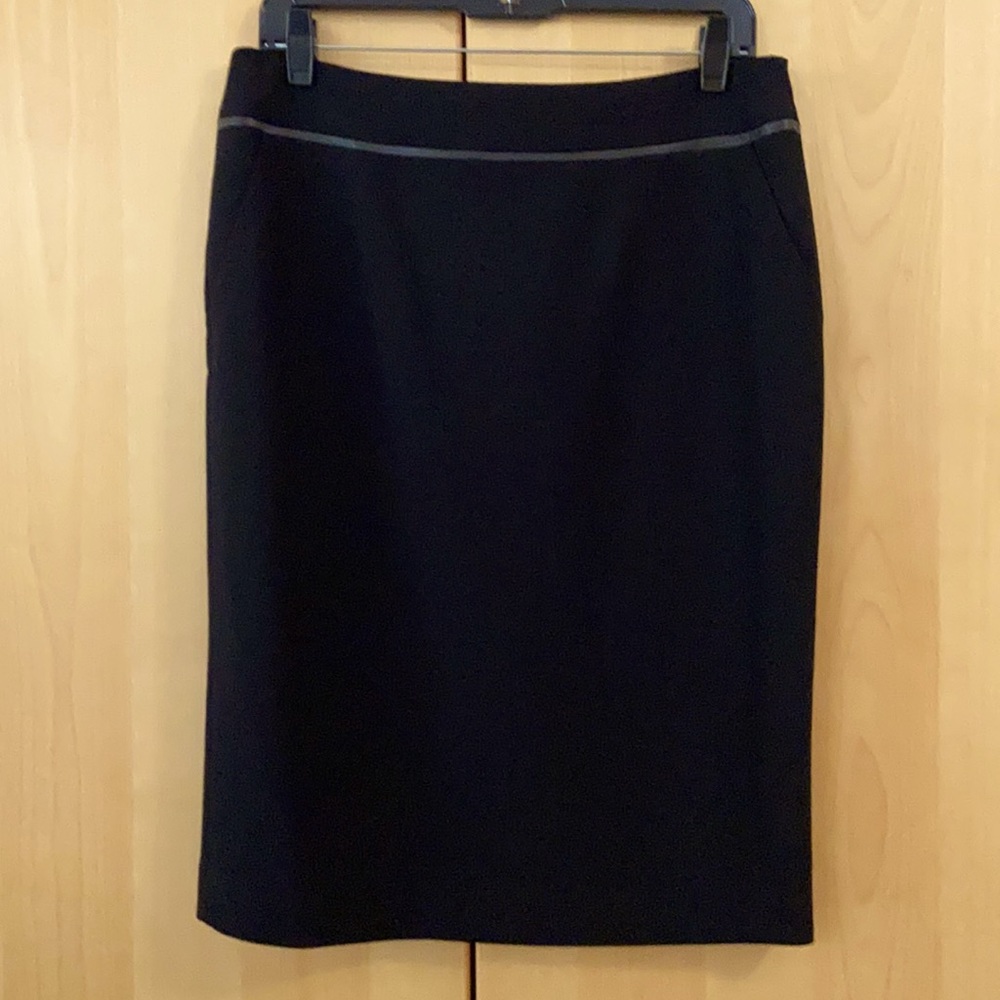Lafayette 148 NY black lofty crepe pencil skirt